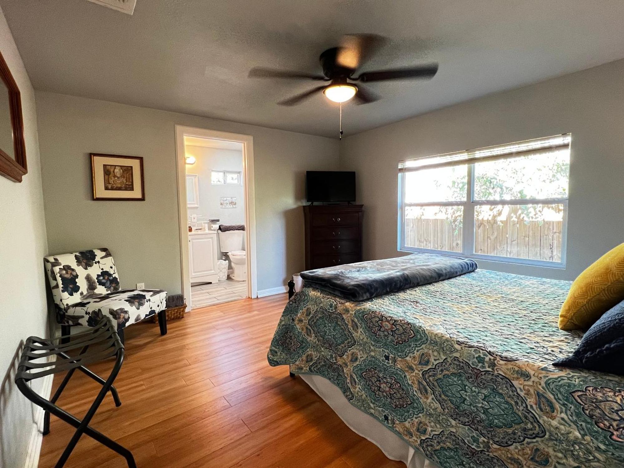 Boho Bliss- Cozy Private Room 2 Miles From Alamodome! San Antonio Bagian luar foto