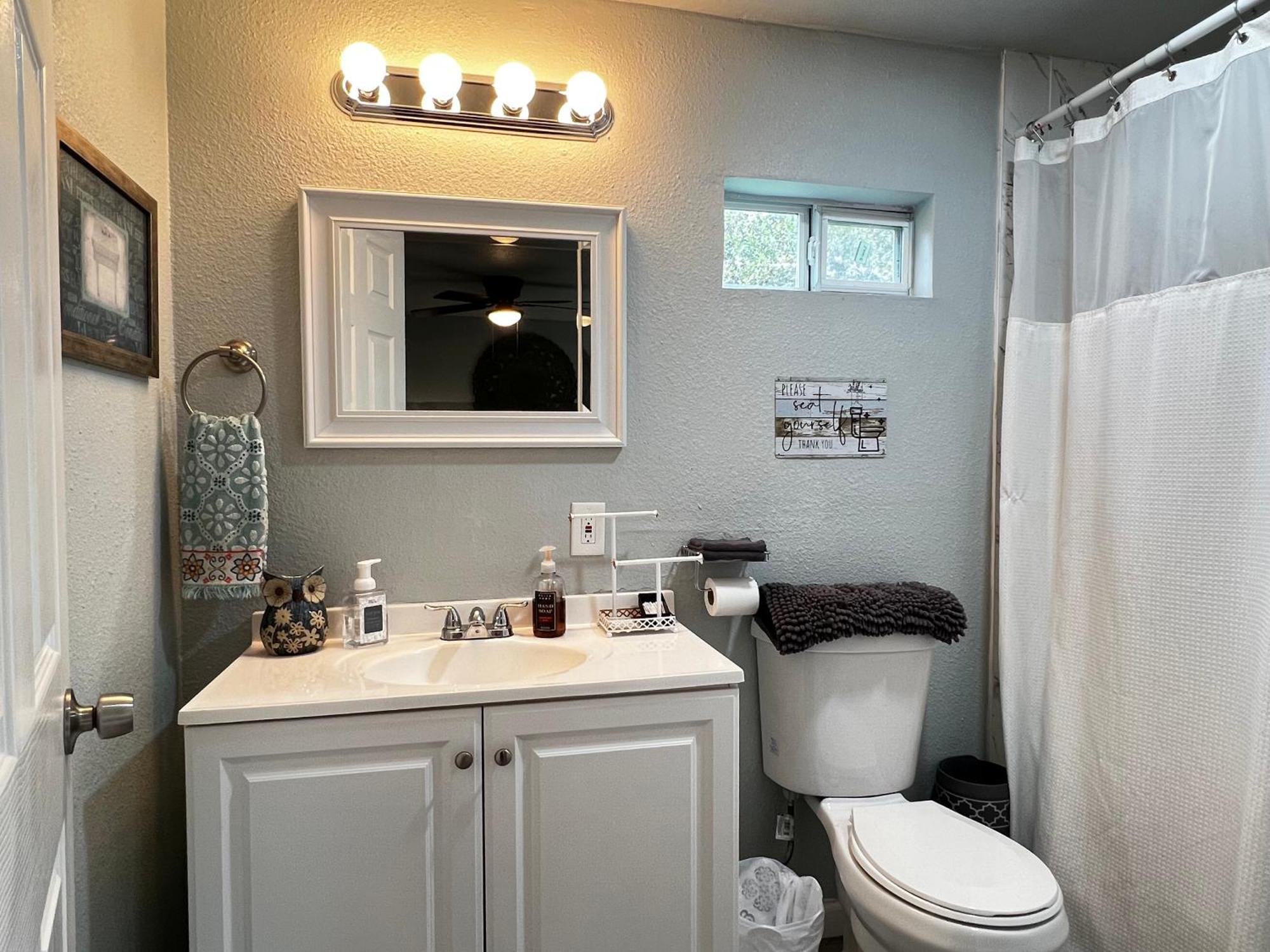 Boho Bliss- Cozy Private Room 2 Miles From Alamodome! San Antonio Bagian luar foto