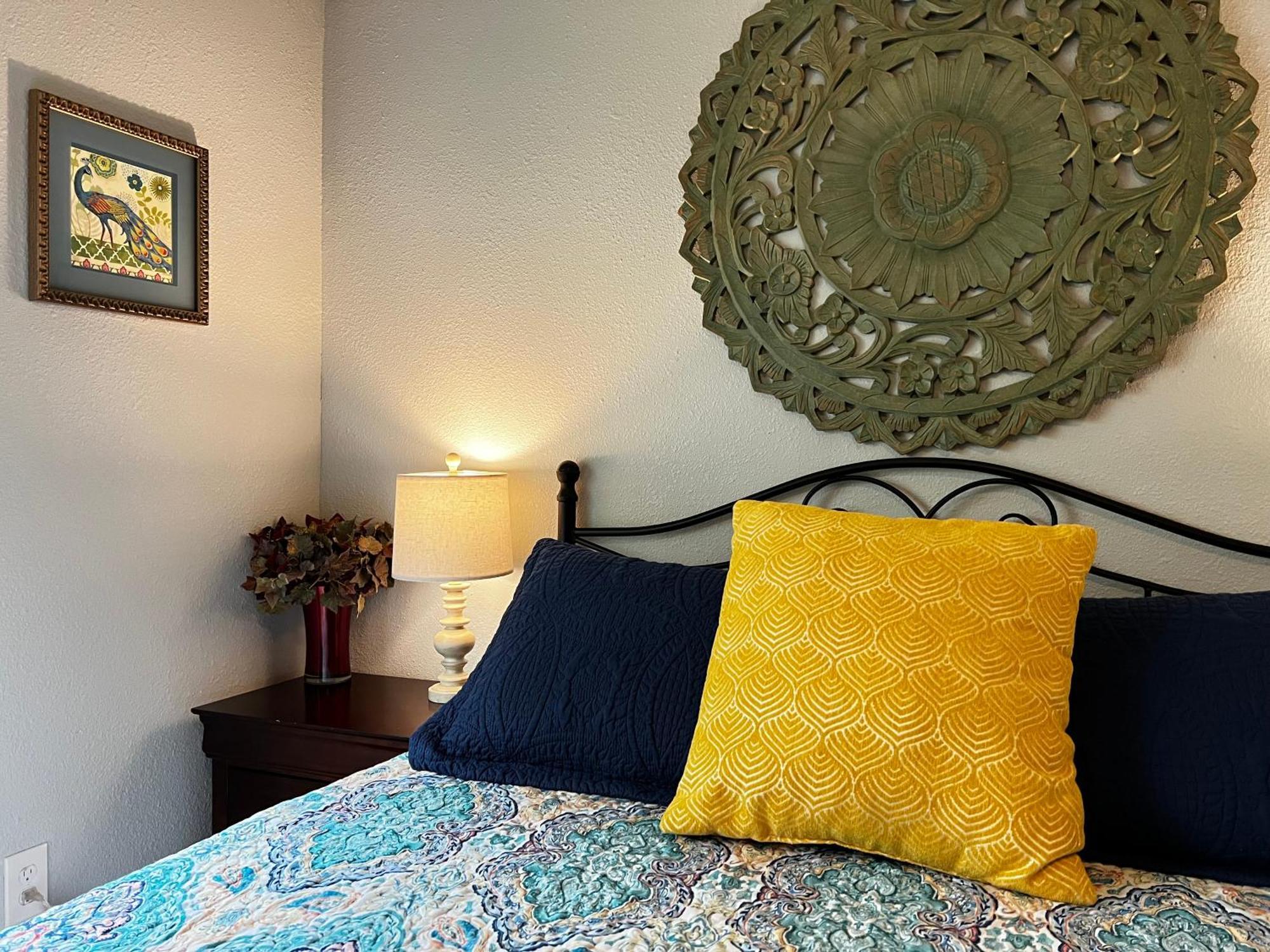 Boho Bliss- Cozy Private Room 2 Miles From Alamodome! San Antonio Bagian luar foto